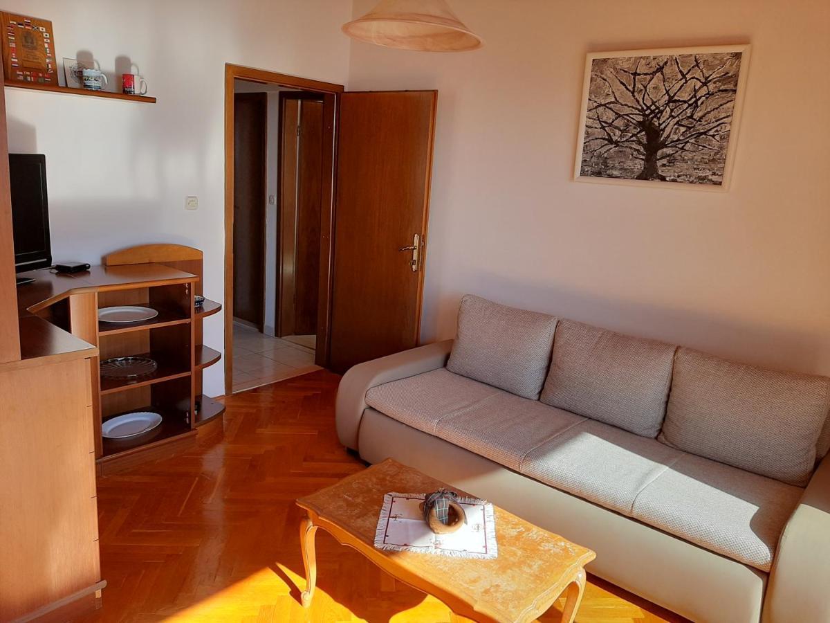 Apartments Ljulj Trogir Exterior foto